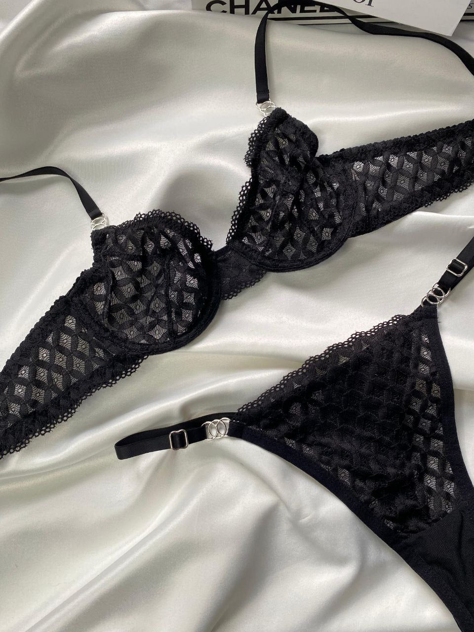 Black Lace Set